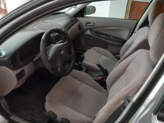 Nissan Almera 2000