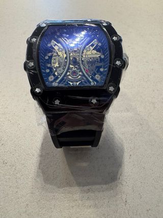 Reloj Skeleton Negro y Dorado