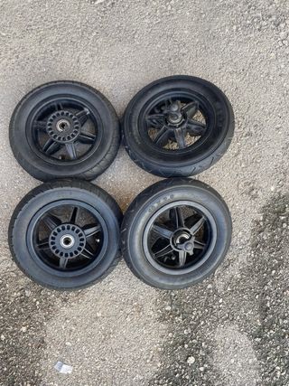Cochecito doble para niños