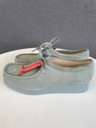 Zapatos Clarks Wallabee evo gris. T40