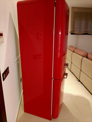 Frigorífico Smeg Vintage Años 50 Rojo. No funciona