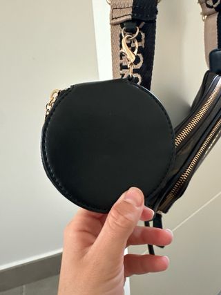 Bolso Guess Negro y Marrón