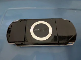 PSP 2004 Piano Black