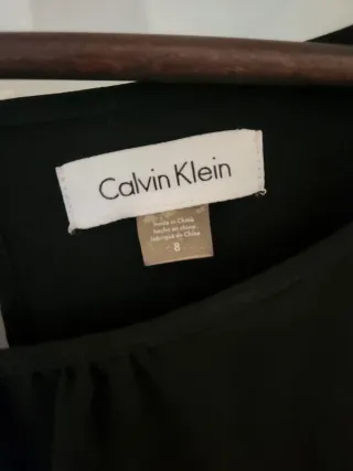 Vestido de cóctel negro y beige