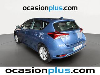 Toyota Auris 140H Hybrid Active 100 kW (136 CV)