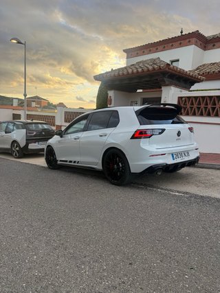 Volkswagen Golf 2025