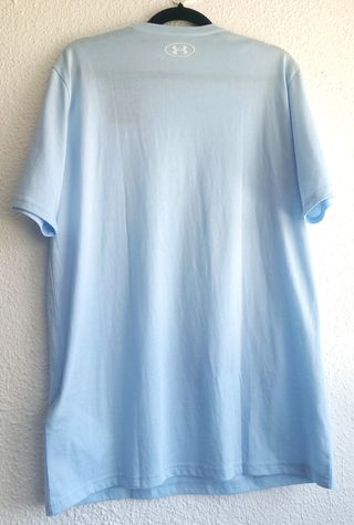 Camiseta Under Armour Celeste Talla M