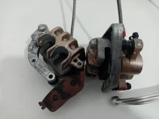 Pinzas y bomba freno VFR750 RC36 1