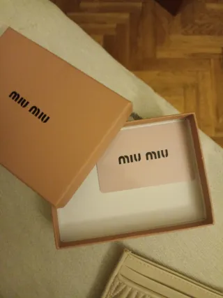 Portacartellini Miu Miu Beige Nuovo