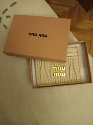 Portacartellini Miu Miu Beige Nuovo