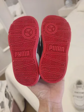 Zapatillas deportivas Puma blancas y grises