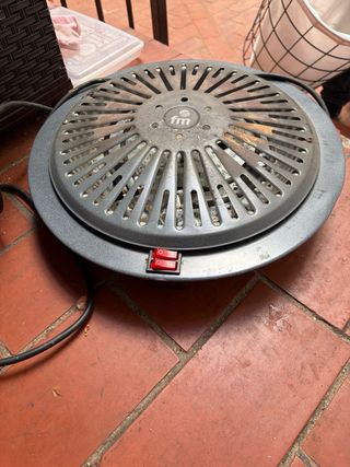 Brasero FM gris con interruptor rojo