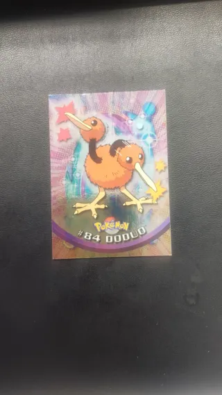 Várias cartas Pokémon topps