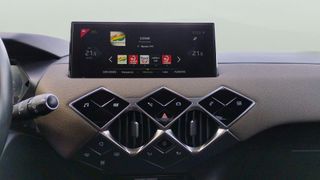 DS DS3 Crossback PureTech 100 So Chic 73 kW (100 CV)