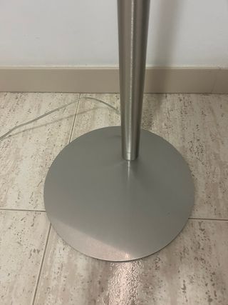 Lámpara LED de pie