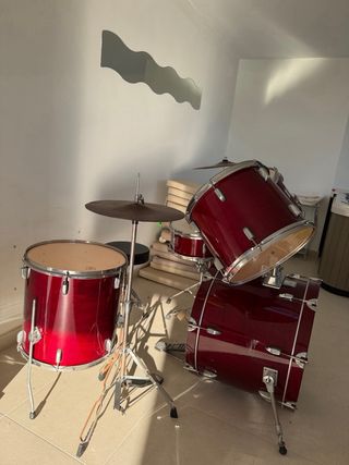 Batería de percusión completa