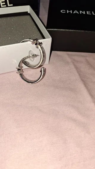 Pendientes Chanel Aro Plata y Blanco