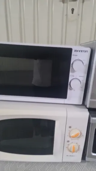 Microondas. 40€ unidad
