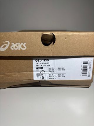 ASICS Gel-1130 Negro y plateado. Totalmente nuevas