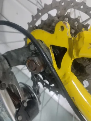 Bicicleta de Montaña Amarilla