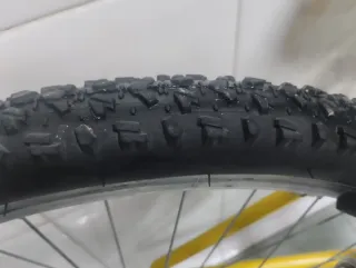 Bicicleta de Montaña Amarilla