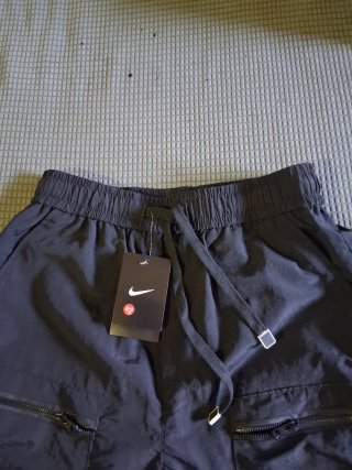 Pantalón corto Nike negros. S/M
