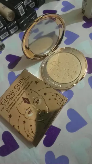 Charlotte Tilbury Glow Glide Highlighter Dorado