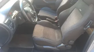 Volkswagen Golf 2000