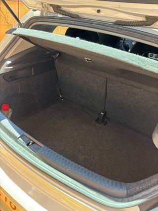 VOLKSWAGEN SCIROCCO 2.0 TDI 140cv