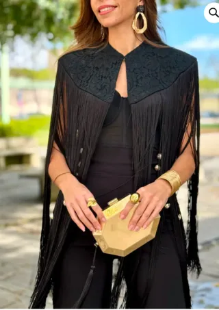 Capa flamenca encaje y flecos