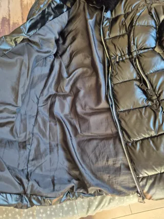 Chaquetón negro mujer con capucha