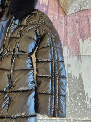 Chaquetón negro mujer con capucha