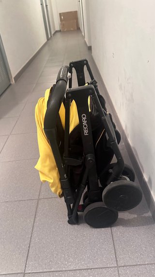 Silla de paseo RECARO amarilla