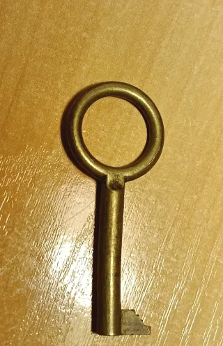 Lote 3 llaves vintage doradas