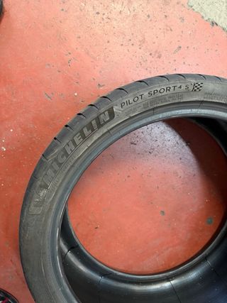 Neumáticos michelin 245 35 RZ 20