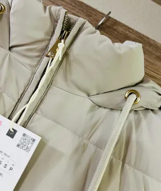 Chaleco acolchado Zara capucha