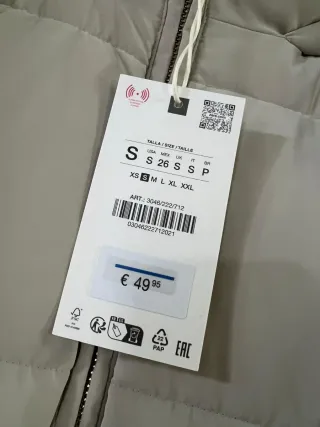 Chaleco acolchado Zara capucha