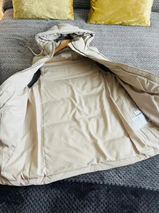 Chaleco acolchado Zara capucha