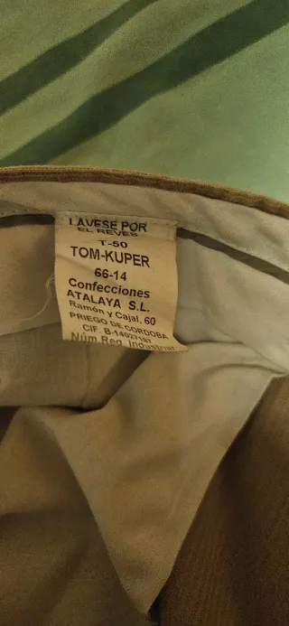 Pantalón de pana marrón