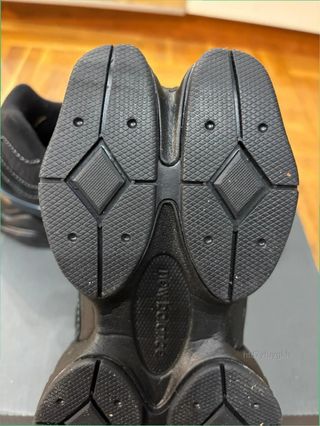 New Balance 9060 Triple Black Talla 36