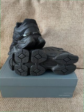 New Balance 9060 Triple Black Talla 39
