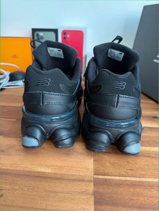 New Balance 9060 Triple Black Talla 38