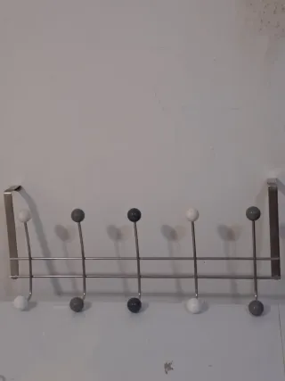 Perchero Rommer Metálico con Bolas