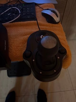 Volante Logitech g923 con Pedales y Palanca