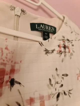 Vestido Ralph Lauren floral color crema.