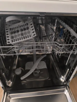 Lavavajillas Indesit blanco