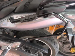 Maletas y baúl. Soportes Touring ORIGINAL Honda