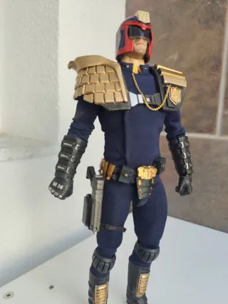 Figura Judge Dredd personalizada