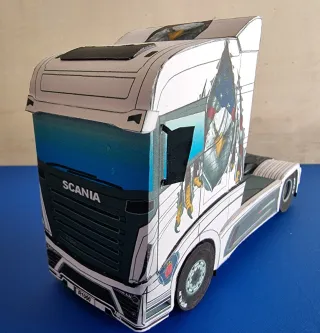 Maqueta Camión scania R1000 a escala 1:43