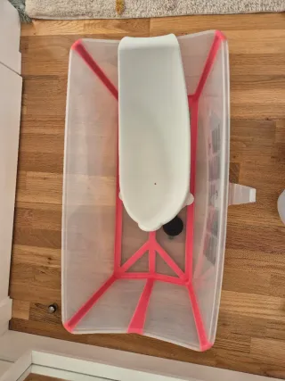 Bañera Stokke con adaptador